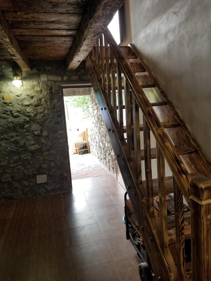 Bujtina Carku Hotell Theth Exteriör bild