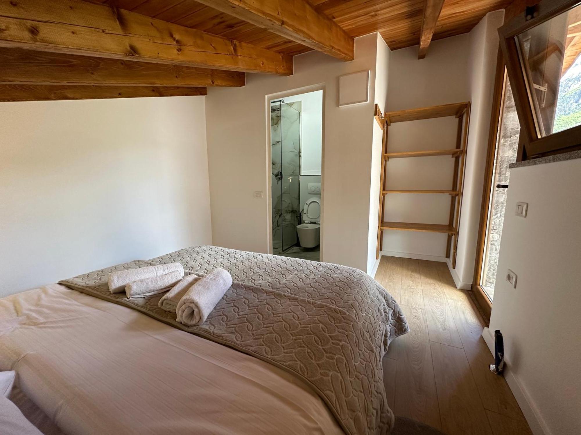 Bujtina Carku Hotell Theth Exteriör bild