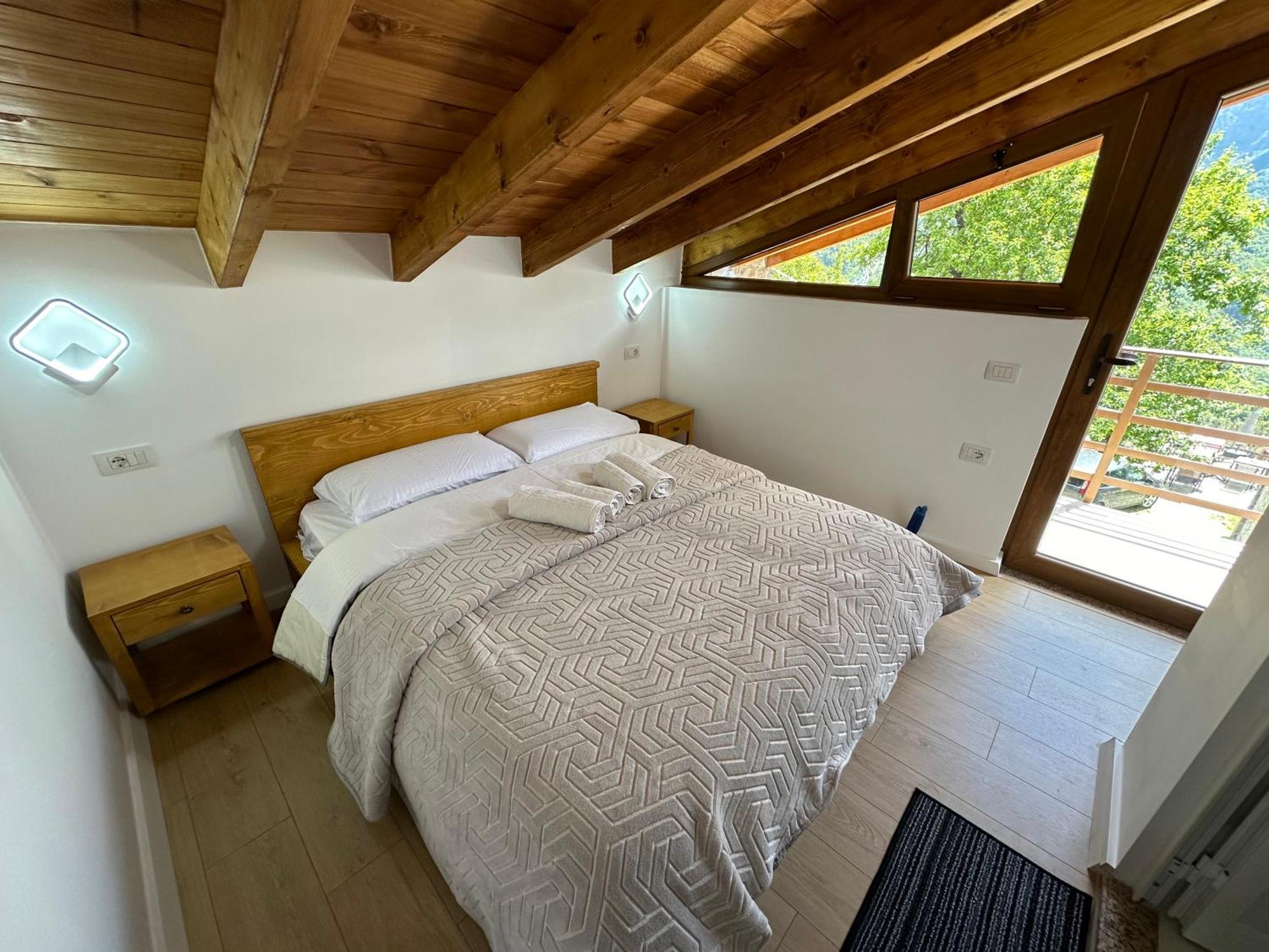Bujtina Carku Hotell Theth Exteriör bild
