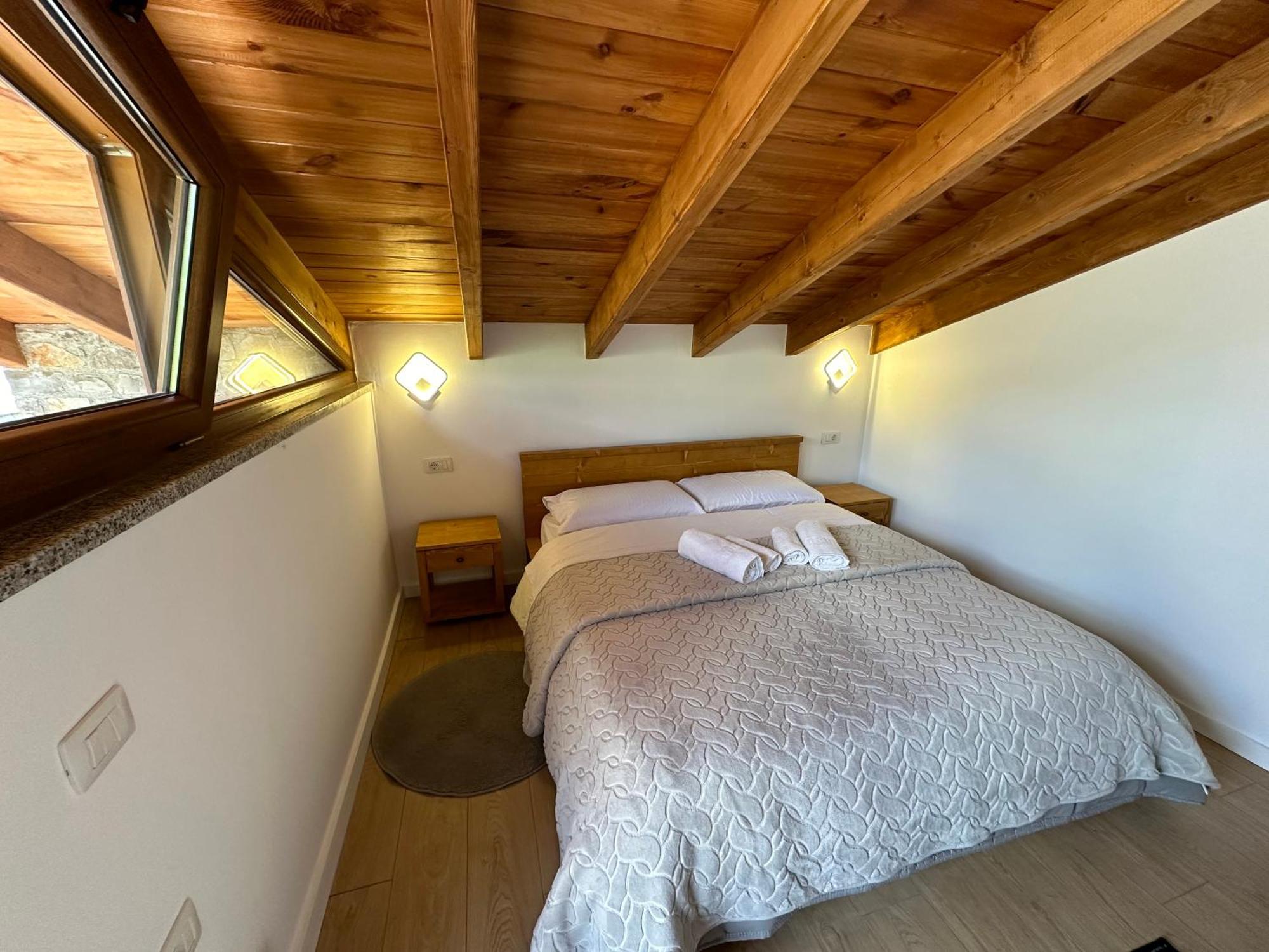 Bujtina Carku Hotell Theth Exteriör bild