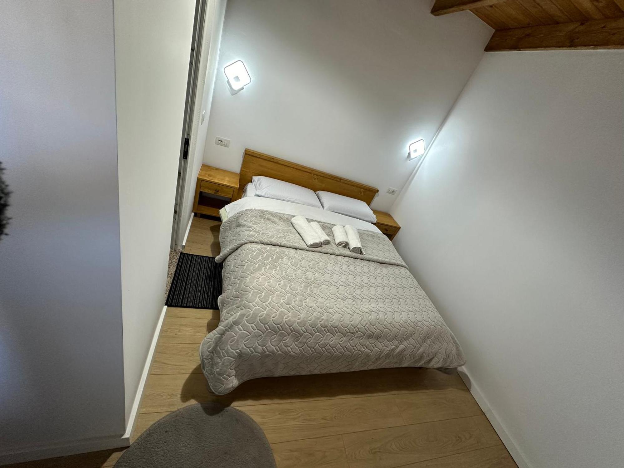 Bujtina Carku Hotell Theth Exteriör bild