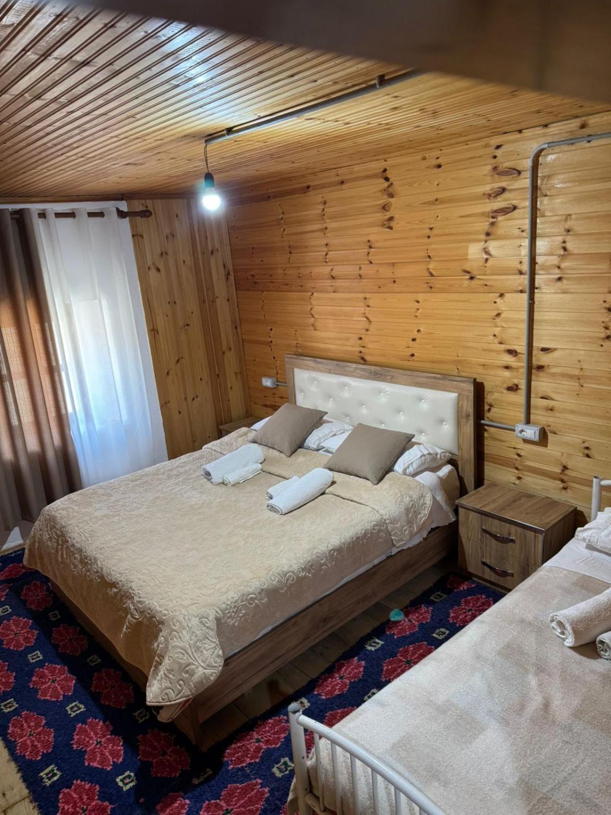Bujtina Carku Hotell Theth Exteriör bild