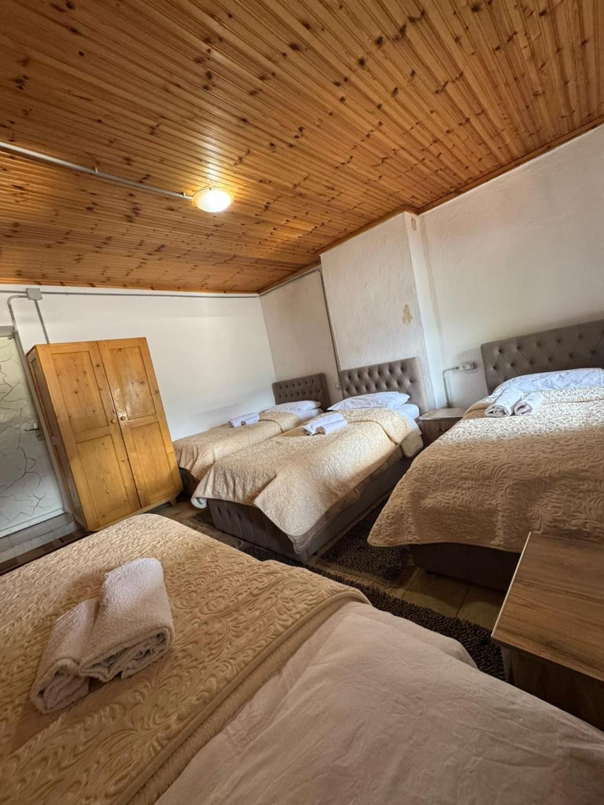 Bujtina Carku Hotell Theth Exteriör bild